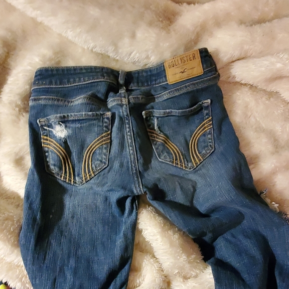 Hollister Jeans - Picture 3 of 3